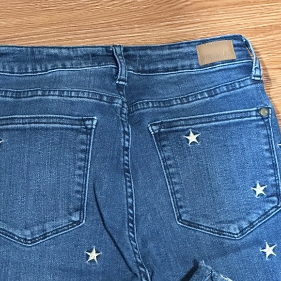 Judy Blue Flare Wide Leg Blue Jeans with Star Pattern Size 3/26 Very Stylish!! - Picture 11 of 12